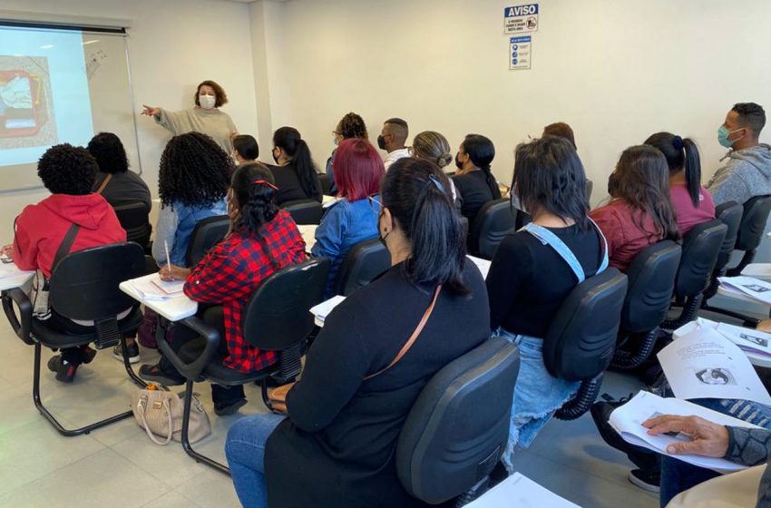  Central de Cursos do SIEMACO-SP oferece treinamento em diversas áreas no mês de agosto   