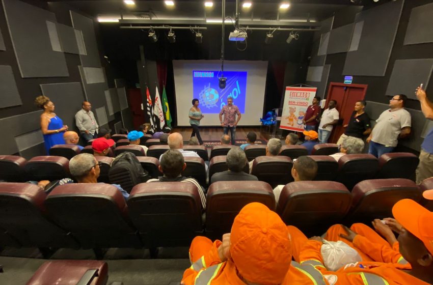  NOVEMBRO AZUL: palestra quebra tabu e mostra aos trabalhadores a importância dos exames preventivos contra o câncer