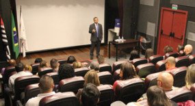A greve é um fato social, permitido e regulado por lei