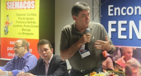 Presidente do Siemaco participa de encontro com sindicalistas da região sul do Brasil