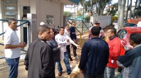  Porteiros do Hospital Heliópolis fazem greve por falta de pagamento