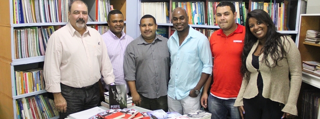 Biblioteca integra, instrui e inspira trabalhadores do Alojamento SubLapa, da Inova