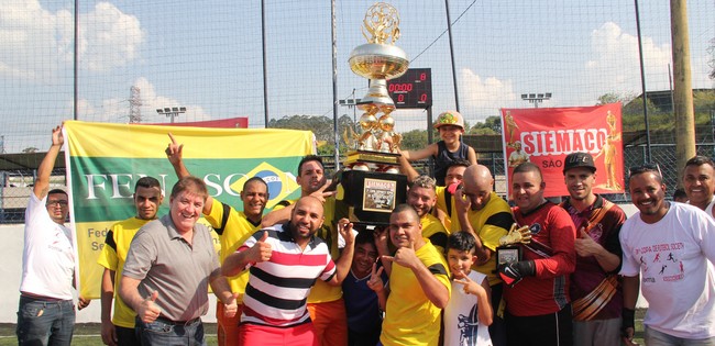  Garra, diversão e Família marcaram a final da 3ª COPA SIEMACO/SOMA de futebol society 2015