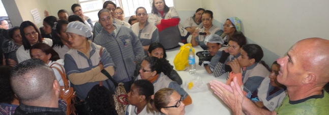  Siemaco paralisa serviços de limpeza do Hospital São Paulo por duas horas por falta de condições de higiene no posto operacional da empresa RCA