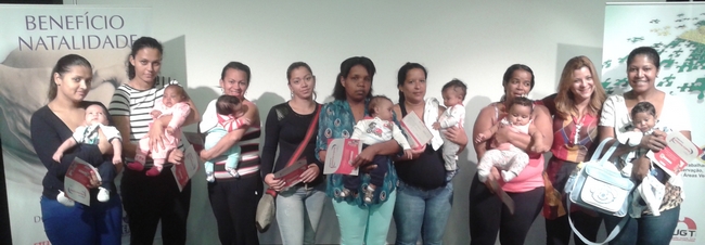  Trabalhadores Asseio e Conservação recebem Benefício Natalidade