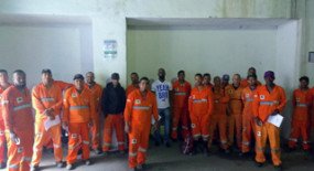 Bueristas tiram dúvidas trabalhistas com assessores do Siemaco e se filiam ao sindicato