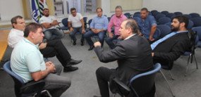 Demissões são revertidas ou trabalhadores da varrição entrarão em greve no sábado (12)