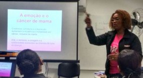  Emoção contagia a equipe da Brasanitas durante palestra Vamos Falar Sobre Câncer?