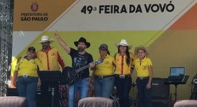 Fazendo a feira com os velhinhos