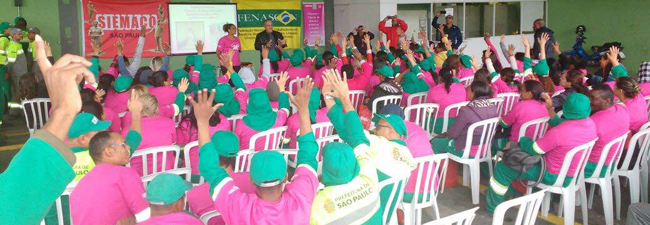  Trabalhadores da Soma (Cachoeira do Campo) surpreendem ao prestigiar a palestra Vamos Falar Sobre Câncer