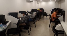  Trabalhadores iniciam aulas de idiomas e informática no sindicato