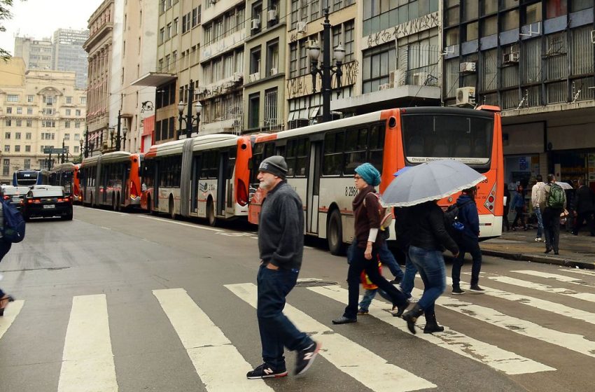  Decreto regulamenta gratuidade no transporte público para idosos em SP