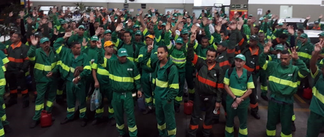  Trabalhadores da Limpeza Urbana discutem e votam a pauta de reivindicações em assembleias