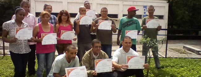  Central de Cursos celebra formatura dos jardineiros
