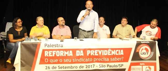  Ugetistas de São Paulo se comprometem com a defesa da aposentadoria e para aumentar a bancada dos trabalhadores no Congresso