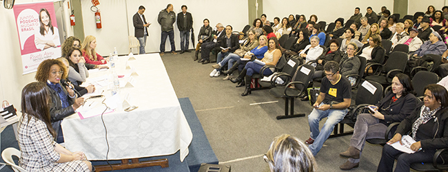 Mulheres debatem Violência Doméstica buscando soluções legais