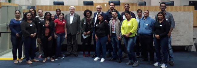 Alunos da Central de Cursos são recebidos pelos vereadores Natalini e Suplicy na Camara Municipal de São Paulo