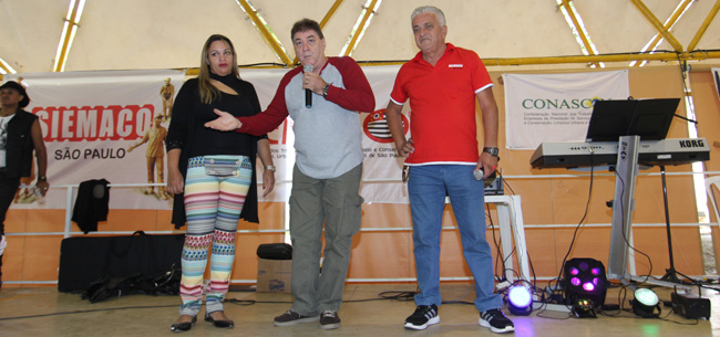  Famílias desfrutam lazer durante confraternização de trabalhadores da Limpeza Urbana