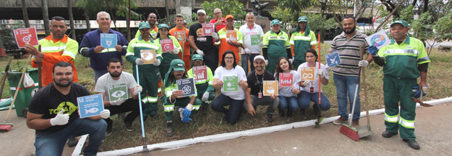 Mutirão na Praça Marechal Deodoro valoriza a beleza da limpeza