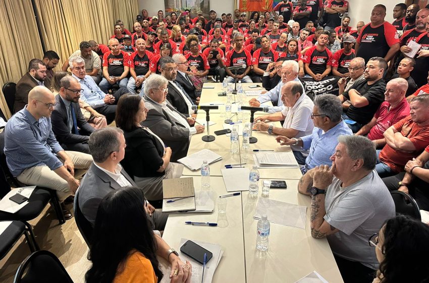  Reunião da Campanha Salarial da Limpeza Urbana 2023 marca início das negociações entre SIEMACO-SP e SELUR