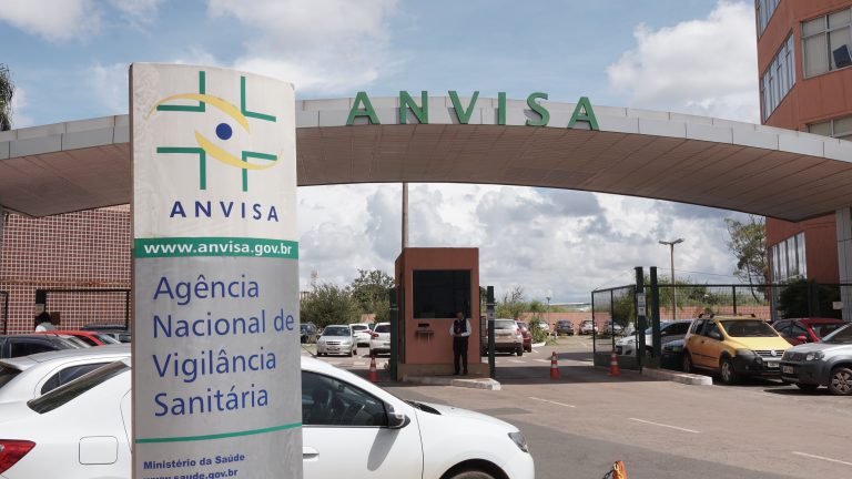 Novas normas da Anvisa para produtos de limpeza reforçam proteção no Asseio e Conservação; SIEMACO-SP orienta a categoria