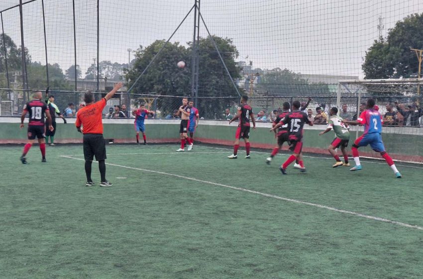 Copa SIEMACO ECOURBIS de Futebol Society segue com jogos equilibrados e muita garra entre os trabalhadores