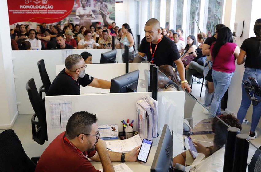  SIEMACO-SP realiza força-tarefa de homologação e recontratação de 900 trabalhadores de escolas municipais