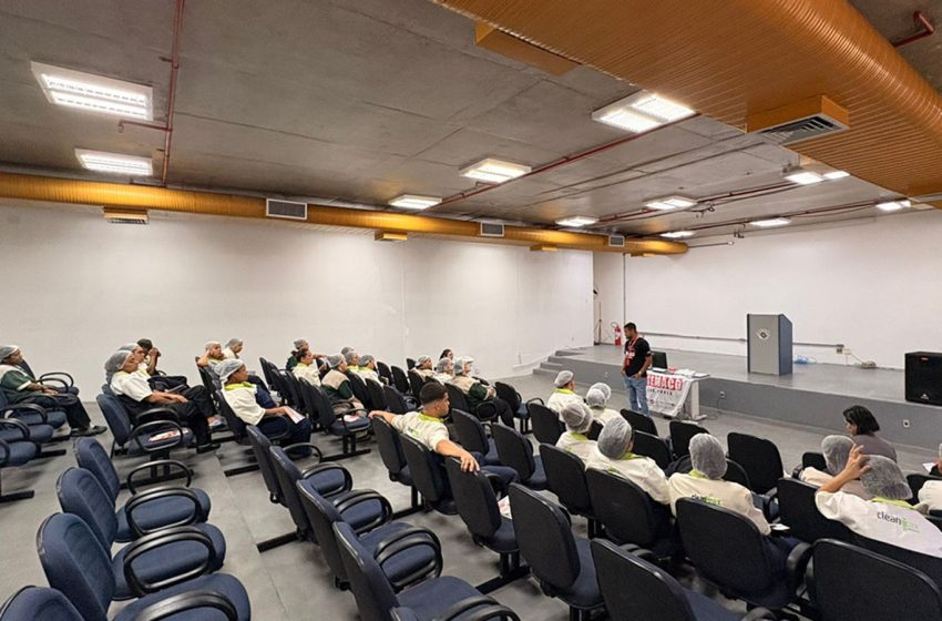  Equipe do SIEMACO-SP leva palestra sobre NR-1 a trabalhadores da CleanMax no Hospital da PM-SP