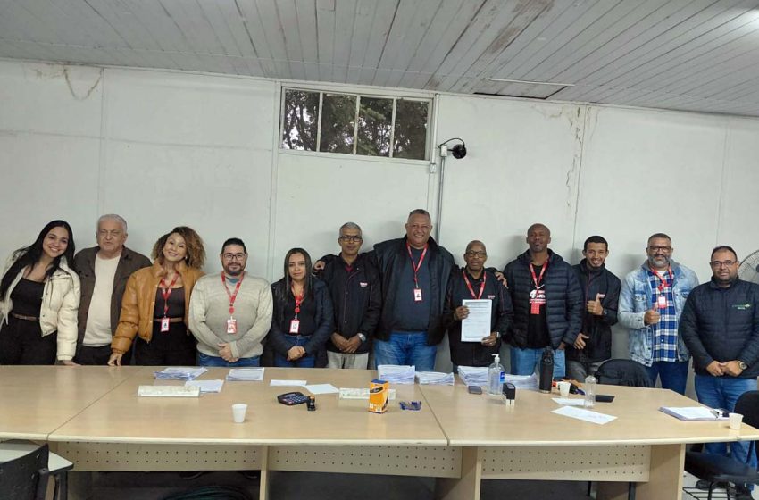  SIEMACO-SP e Corpus homologam 450 trabalhadores da limpeza urbana na zona leste