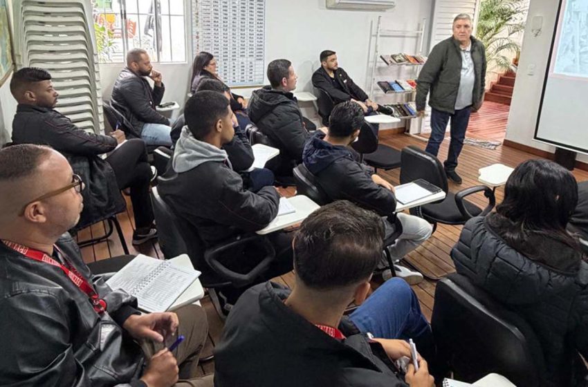  SIEMACO-SP capacita coordenadores e assessores da subsede Santo Amaro em nova estratégia de trabalho de base