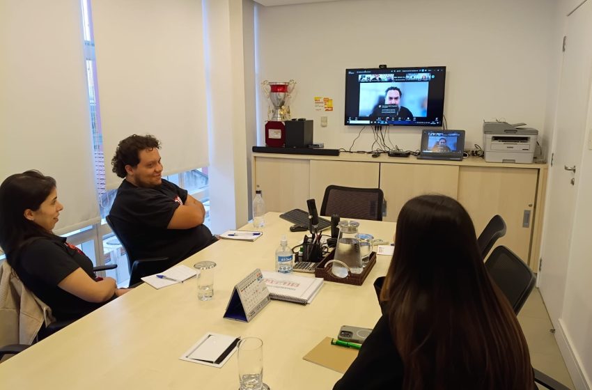  Juventude sindical aprende no SIEMACO-SP a usar as normas da OIT na mesa de negociação